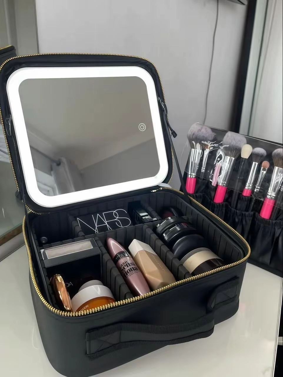 حقيبة مكياج للسفر من جلد البولي يوريثان المقاوم للماء Trousse maquillage voyage avec miroir LED en cuir PU impermeable