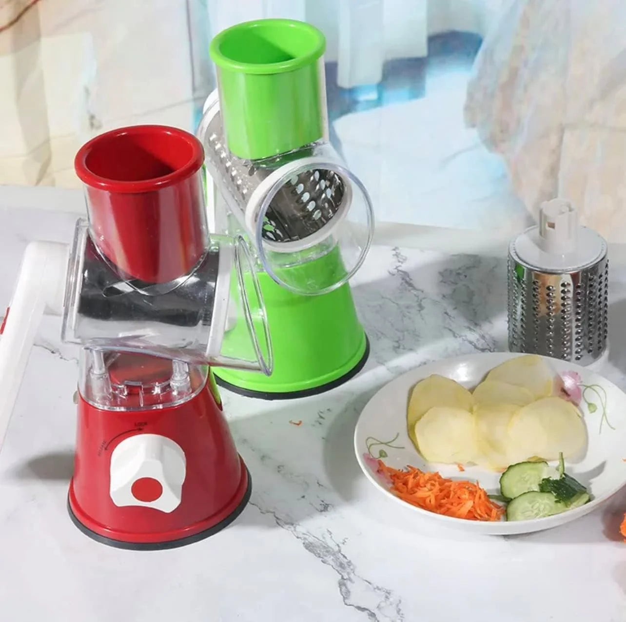 Tabletop drum grater Coupe-légumes manuel, trancheuse oignon pomme de terre carotte râpe avec 3 lames مبشرة جبن قطاعة ماندولين، مطحنة