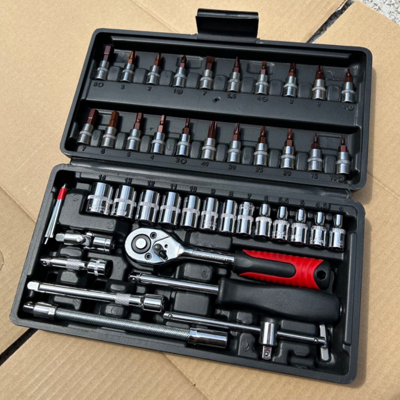 Jeu de clés à douille, 46 pièces مجموعة مفاتيح ربط المقبس، مجموعة من 46 قطعة