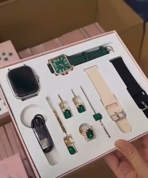 Sport watch Amoled EMERAUD