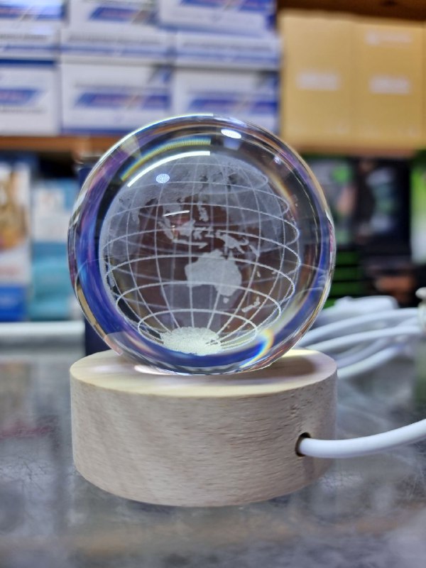 مصباح كروي بلوري صغير متغير الألوان تلقائيًا Mini Crystal Ball Lamp