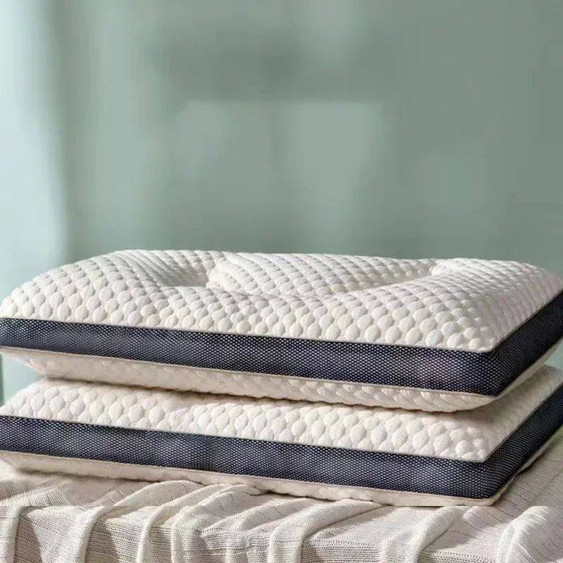 Oreiller pour soutenir la tête et la nuque pendant le sommeil وسادة لدعم الرأس والرقبة أثناء النوم