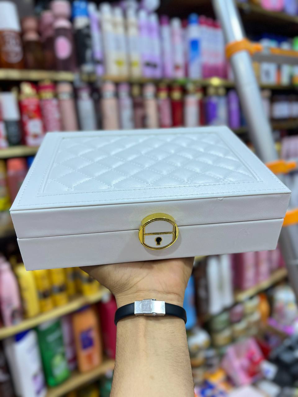 منتج من فئة منظمات المجوهرات