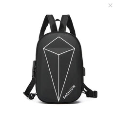 sac à dos noir avec un motif de diamant blanc
