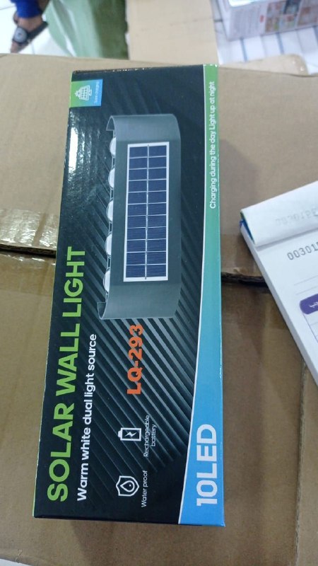 مصباح جداري LED مقاوم للماء يعمل بالطاقة الشمسية Applique murale LED solaire étanche, éclairage vers le haut