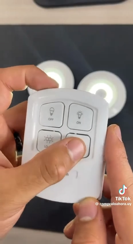 Kits lumière LED Lampe intelligente sans fil veilleuse avec télécommande مجموعات إضاءة LED، مصباح ذكي لاسلكي، ضوء ليلي مع جهاز تحكم عن بعد