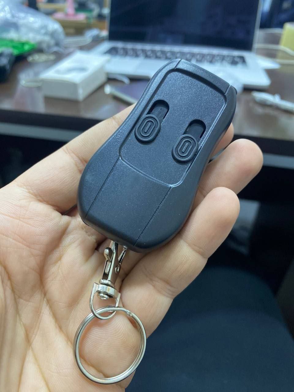 Keychain Emergency Charger شاحن طوارئ لسلسلة المفاتيح