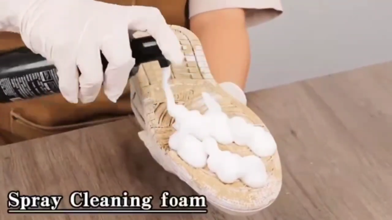 Spray cleaning foam رغوة التنظيف
