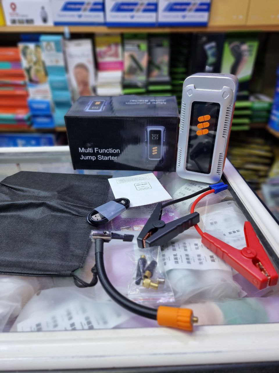 Démarreur de secours portable 5000 A avec gonflage rapide شاحن تشغيل السيارة للطوارئ