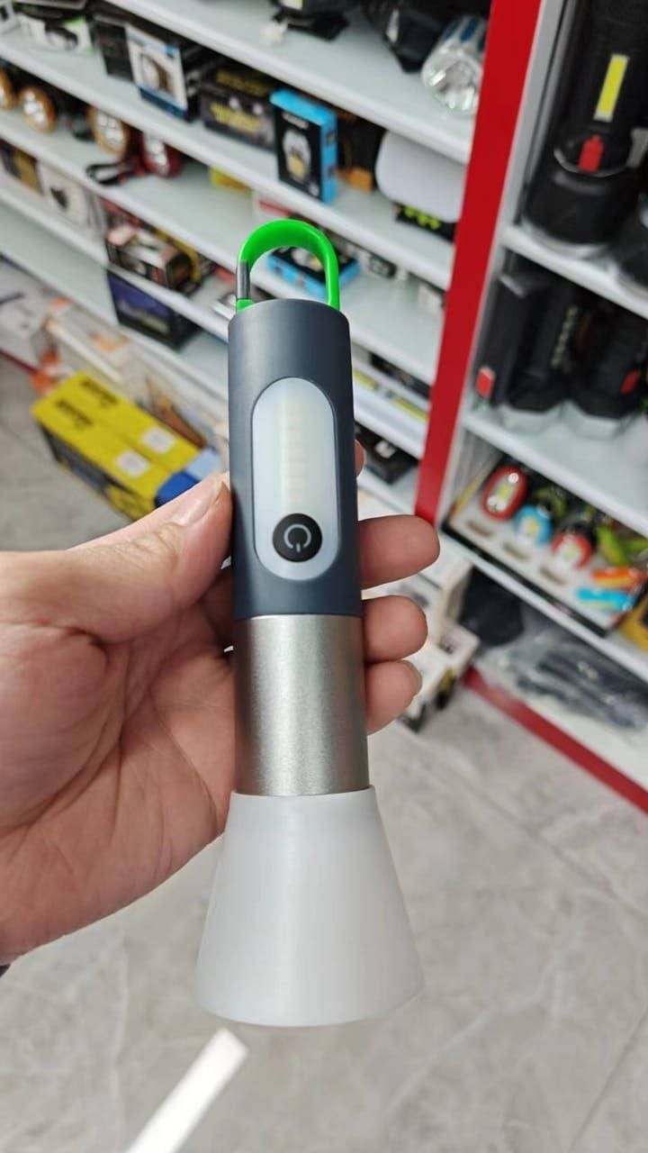 مصباح تخييم LED محمول، فائق السطوع، قابل لإعادة الشحن عبر USB-C، مع خطاف lampe de camping LED Portable, Super Lumineuse, Rechargeable USB-C, avec Crochet