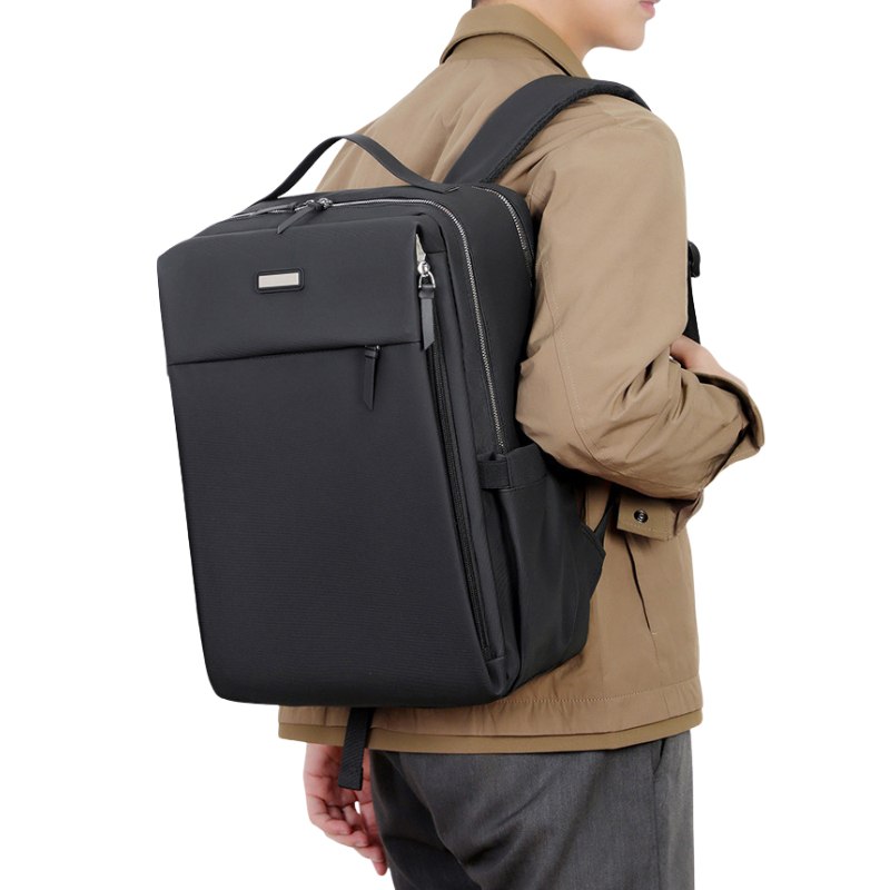 حقيبة ظهر، سعة كبيرة، أنيقة، عملية Sac à dos grande capacité, élégant, professionnel, imperméable