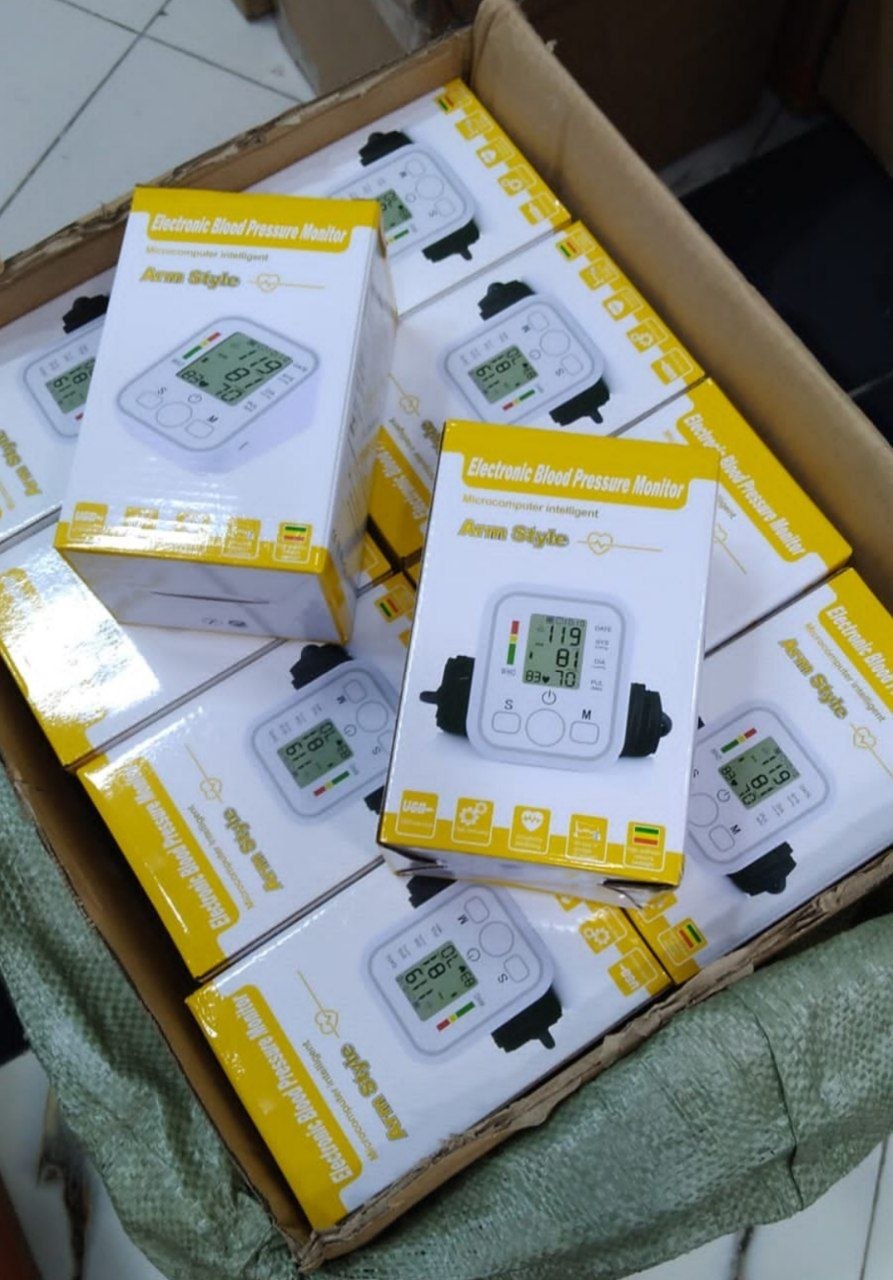 Electronic Blood Pressure Monitor جهاز قياس ضغط الدم الإلكتروني