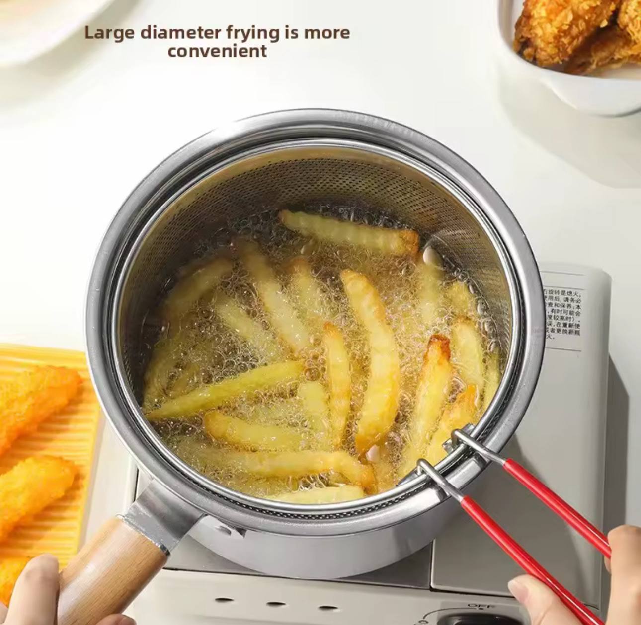 قدر طهي مزود بسلة تصريف مدمجة من الفولاذ المقاوم للصدأ Marmite de cuisson avec panier égouttoir intégré en acier