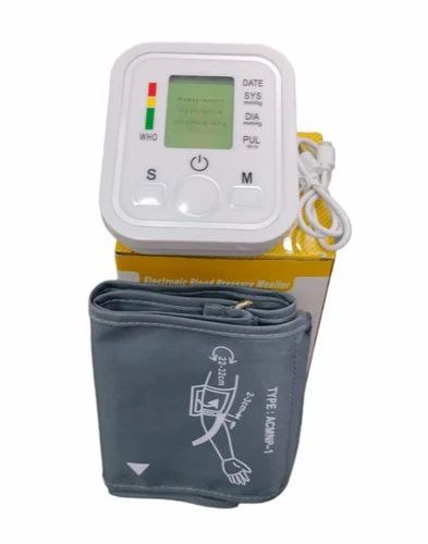 جهاز قياس ضغط الدم الرقمي للاستخدام المنزلي Moniteur de Tension Artérielle NumériqueTensio-mètre Moniteur de pression artérielle LCD fréquence cardiaque