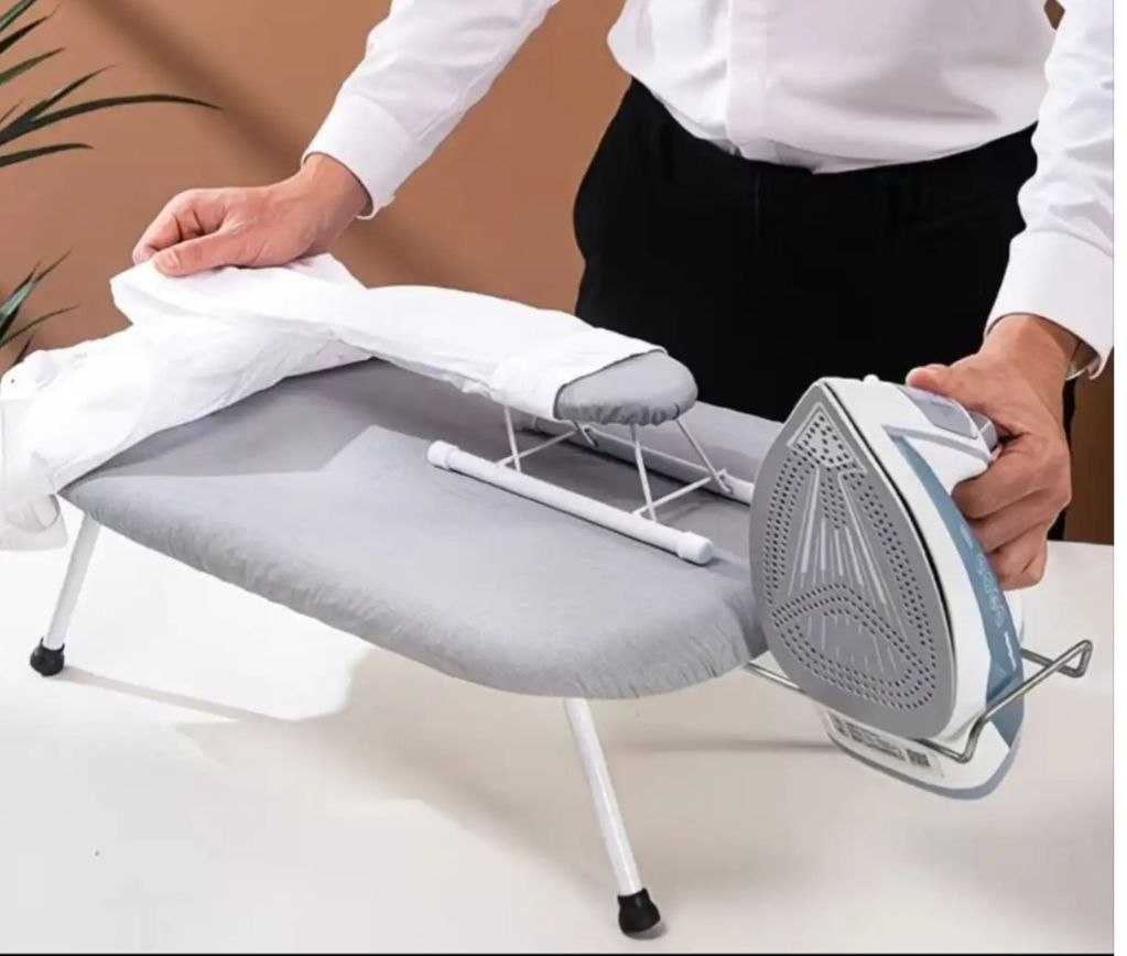 لوح كي ثابت مع حامل مكواة مدمج Table à repasser stable avec support de fer Intégré