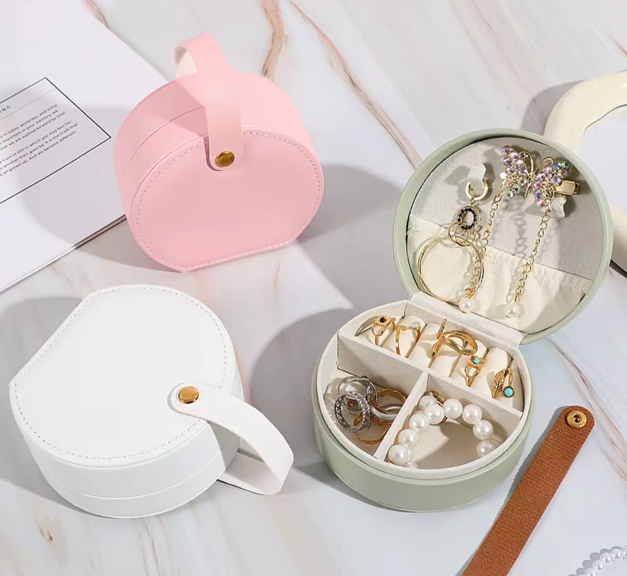 Boîte à bijoux créative et portable صندوق مجوهرات إبداعي وقابل للحمل