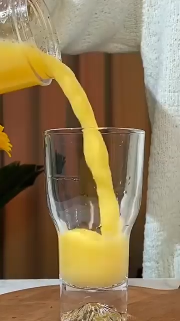 Portable mini juicer عصارة صغيرة محمولة