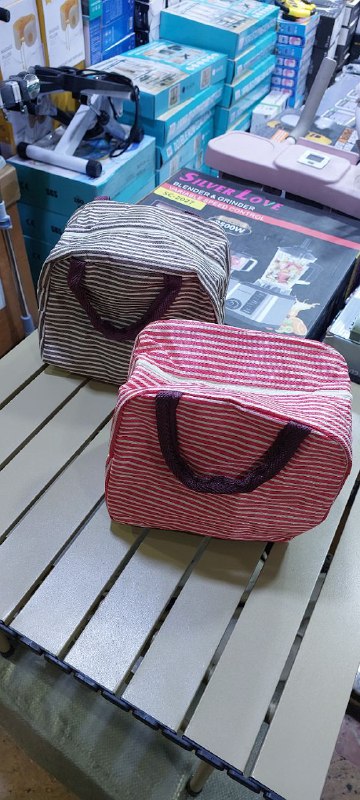 Portable lunch bag