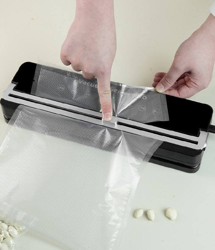 Machine sous vide جهاز Vacuum Sealer Pro لتحسين حفظ الطعام عن طريق إزالة الهواء من الأكياس