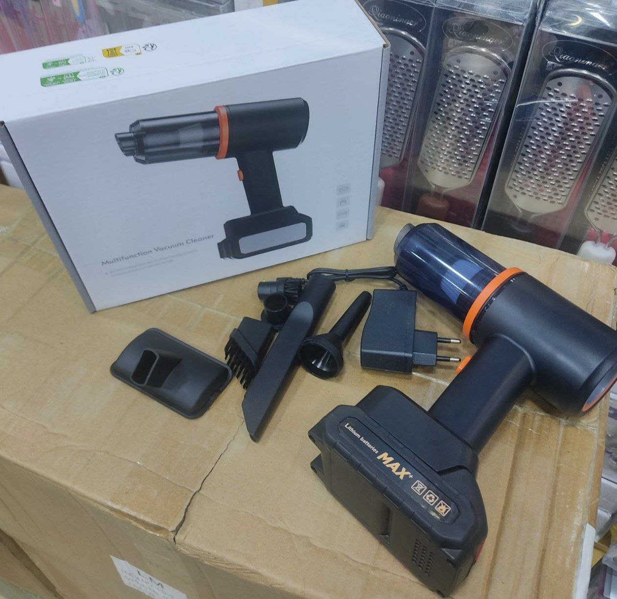 aspirateur à main sans fil 4en1 مكنسة كهربائية صغيرة محمولة لاسلكية قابلة لإعادة الشحن مع بطاريتين