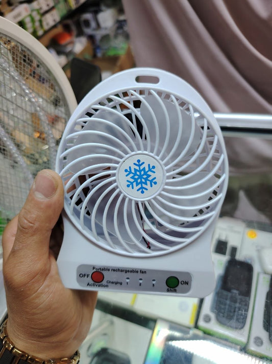 Mini ventilateur portable de bureau rechargeable مروحة مكتبية صغيرة محمولة قابلة لإعادة الشحن عبر منفذ USB