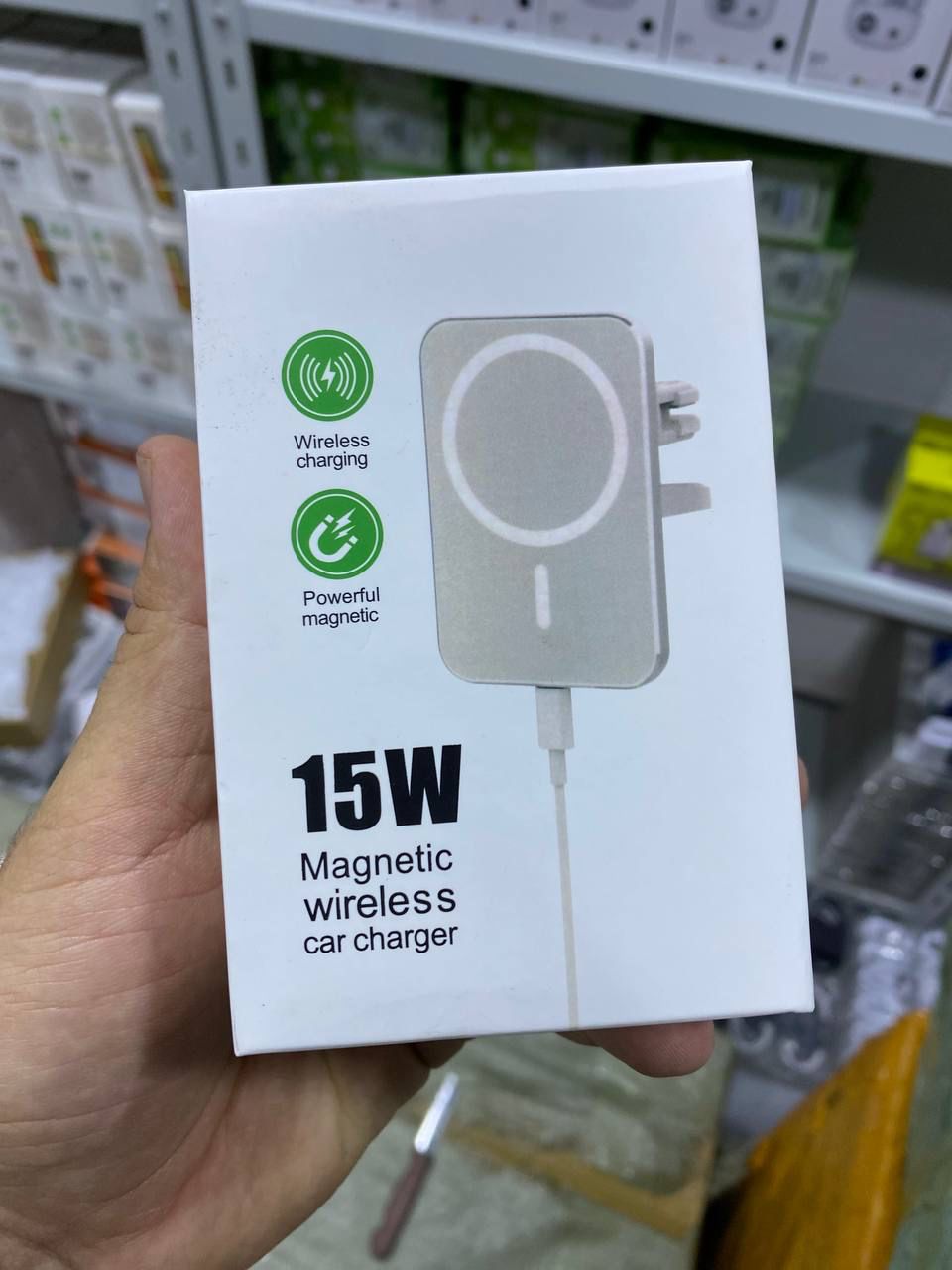 Chargeur 15W magnètique pour portable en voiture