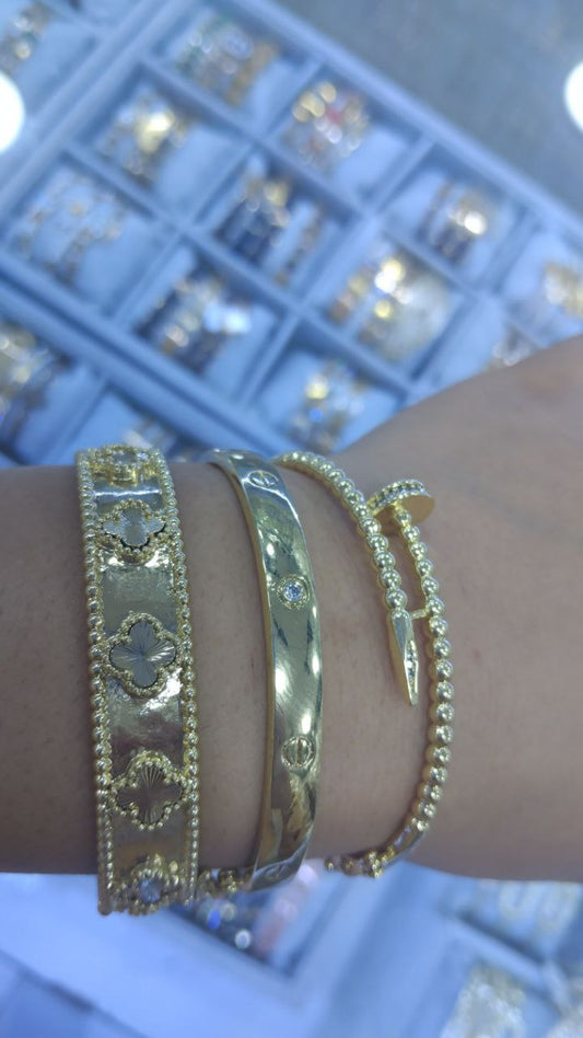 Bracelets 3 برسلي