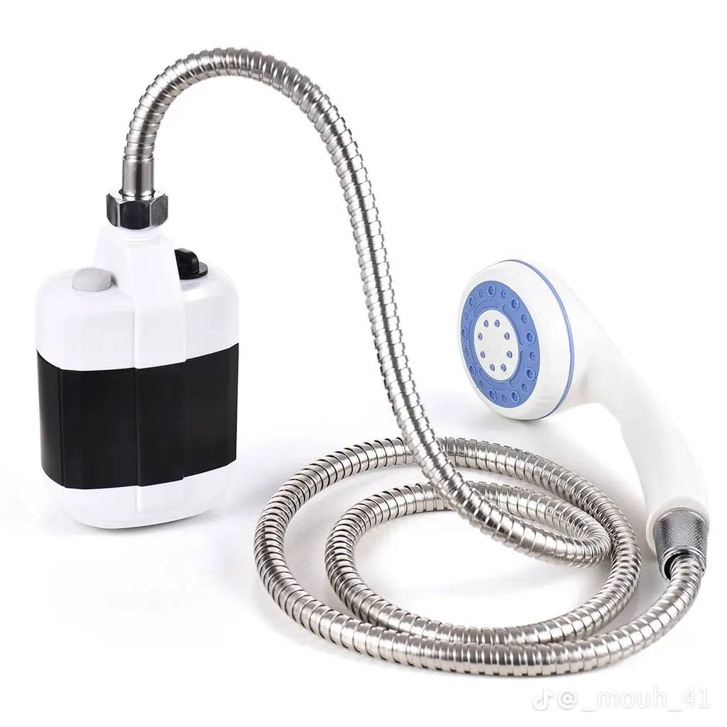 دُش خارجي محمول يعمل ببطاريات قابلة للشحن، مثالي للسفر والتخييم أو غيرها من المغامرات Douche portable d'extérieur fonctionnant avec des batteries rechargeables, idéal pour les voyages