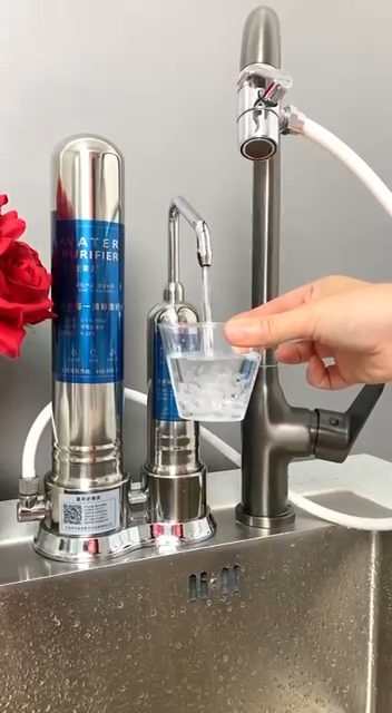 Purificateur d'eau domestique en acier inoxydable Filtre جهاز تنقية المياه المنزلي المصنوع من الفولاذ المقاوم للصدأ