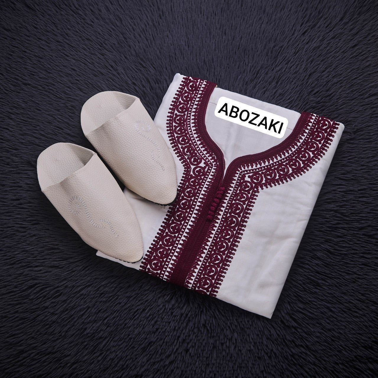 كندورة مطروزة بلغة فاسية