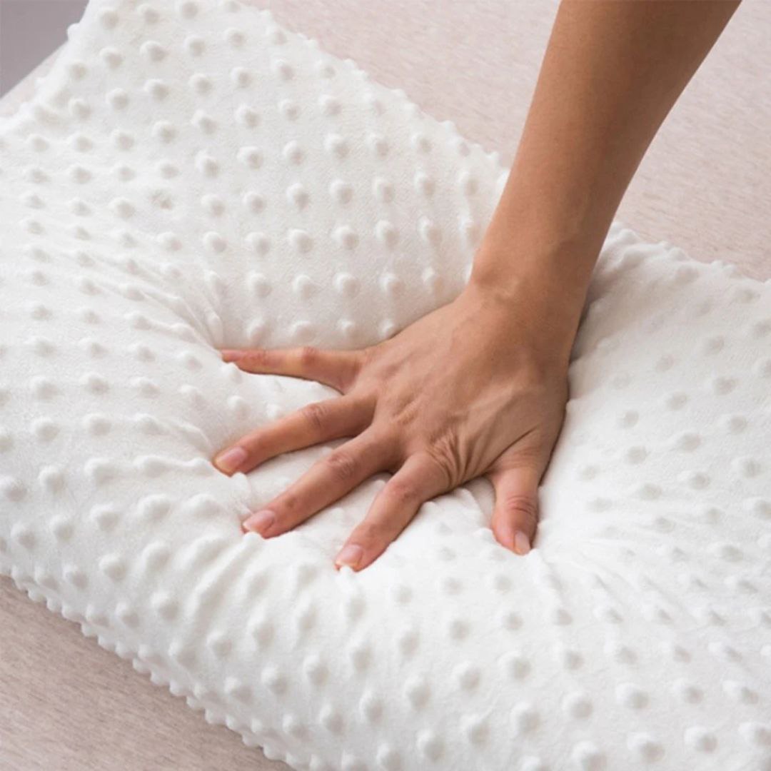 وسادة مريحة للرقبة مصنوعة Oreiller de confort doux orthopédique de repos de cou