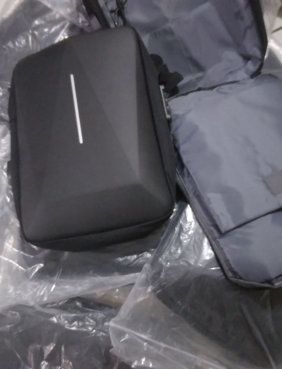 حقيبة ظهر ذكية وعصرية