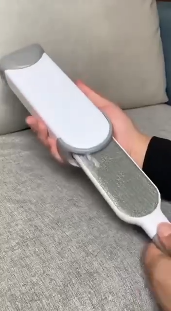 مزيلة الوبر الخملة من الملابس