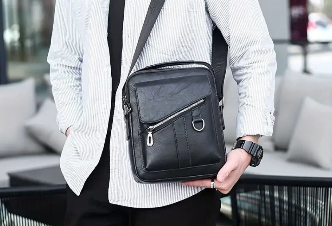 حقيبة كلاسيكية بحزام كتف قابل للتعديل Sac messager en cuir véritable pour homme