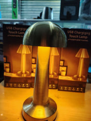 USB Charging Touch Lamp مصباح يعمل باللمس مع إمكانية الشحن عبر منفذ USB