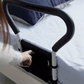 Barre d'appui de lit médicale avec une pochette de rangement قضيب دعم سرير طبي مزود بحقيبة تخزين، مصمم لمساعدة كبار السن أو ذوي القدرة المحدودة على الحركة