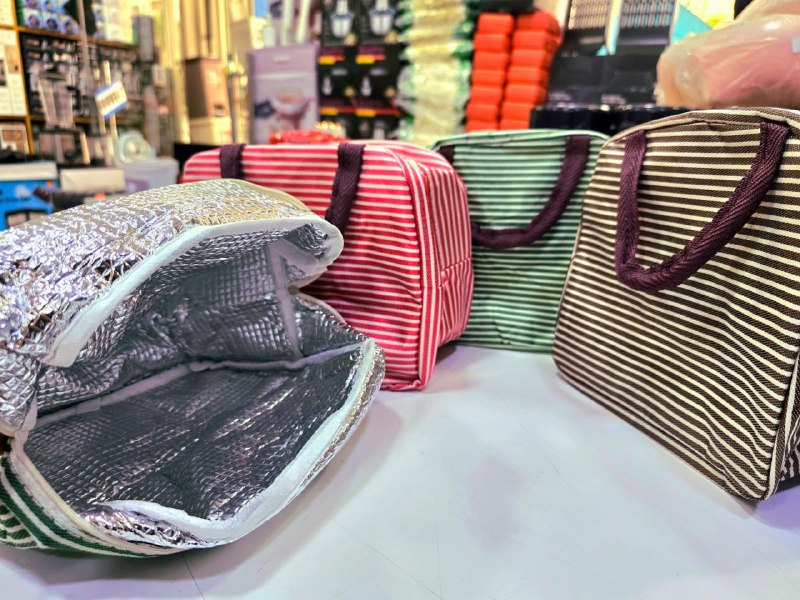 Portable lunch bag