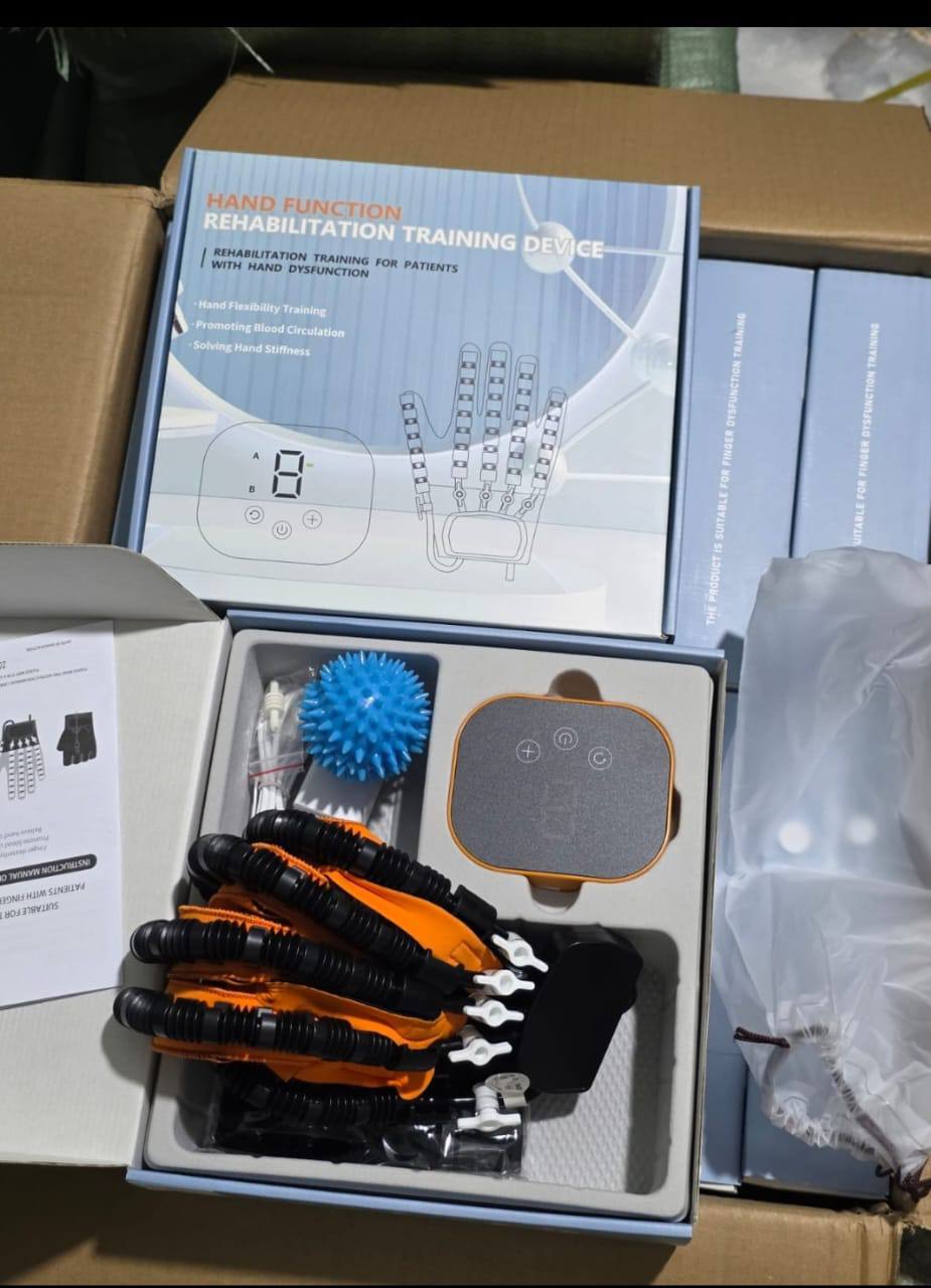 قفازات روبوتية لإعادة تأهيل السكتة الدماغية Gants Robotisés de Rééducation en Cas d'AVC