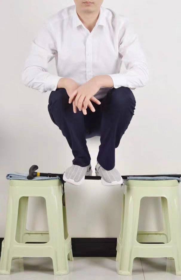 Canne de Marche Pliante عصا مشي قابلة للطي وقابلة لتعديل الارتفاع ومقاومة للانزلاق