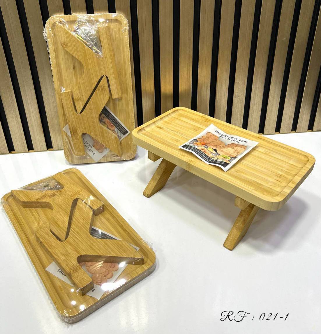 Petit Plateau rectangulaire à pied à pied 27cmx14cm