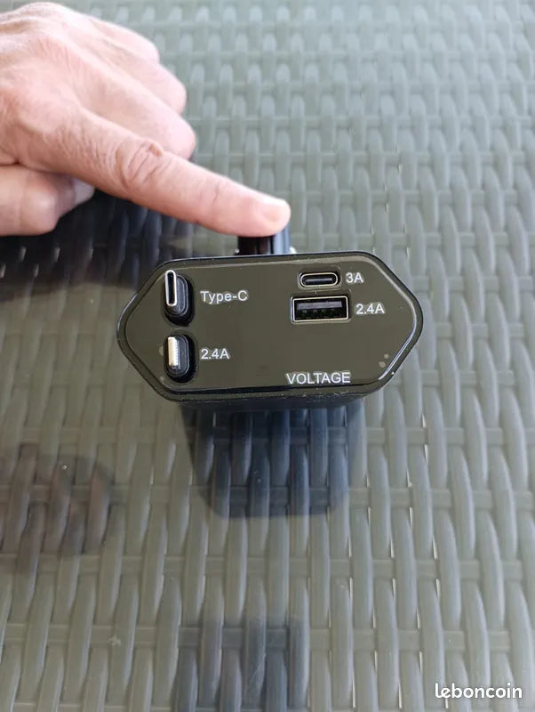 Chargeur téléphone rapide pour voiture 4-en-1 avec Câble Télescopique