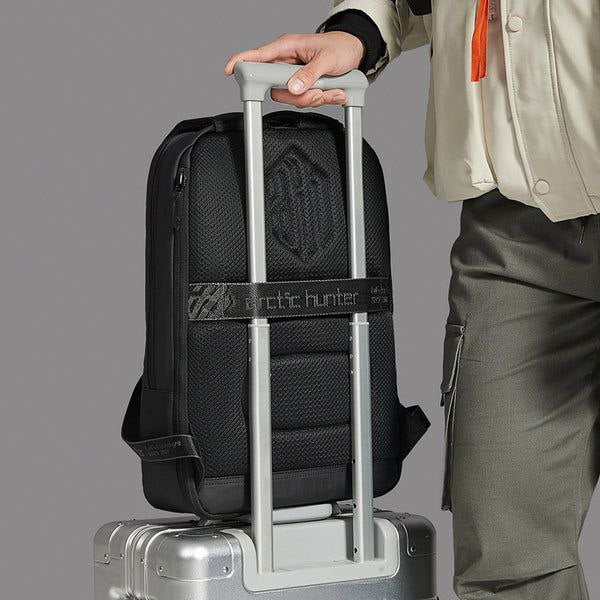 Arctic Hunter Bag
