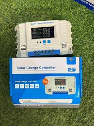 Solar Charge Controller وحدة تحكم شحن الطاقة الشمسية