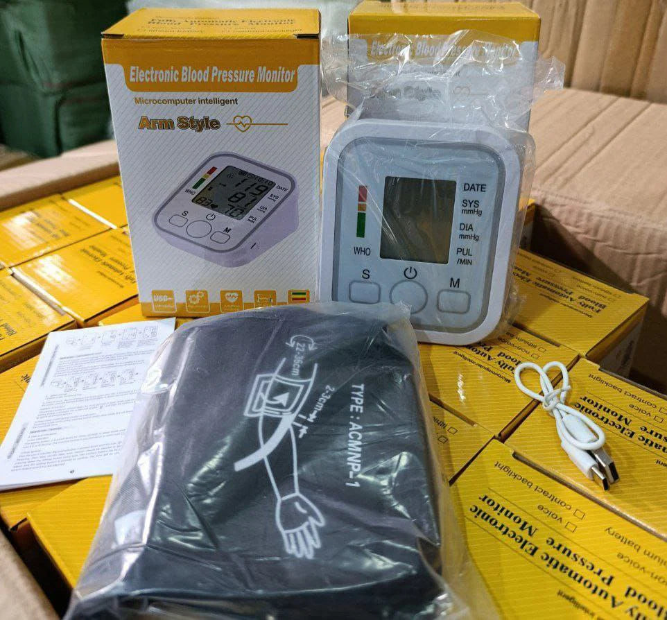 Tensio-mètre Moniteur de pression artérielle LCD fréquence جهاز قياس ضغط الدم LCD معدل قياس ضغط الدم