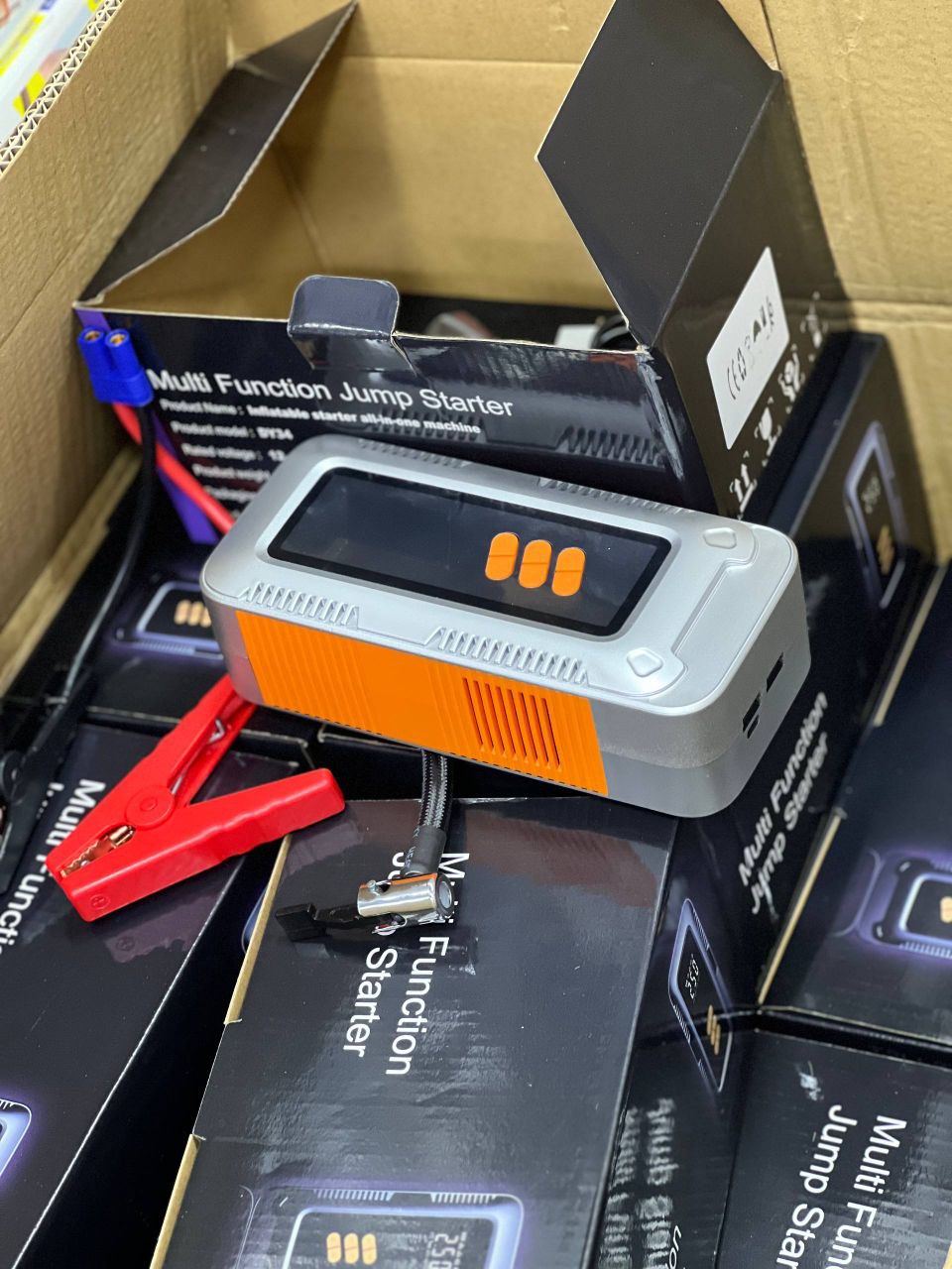 Multi Function Jump Start Démarreur d urgence Démarreur de secours portable 5000 A avec gonflage rapide شاحن تشغيل السيارة للطوارئ