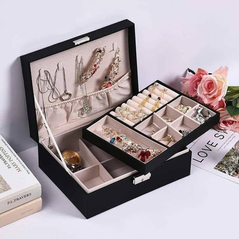 صندوق تخزين و تنظيم المجوهرات مع قفل