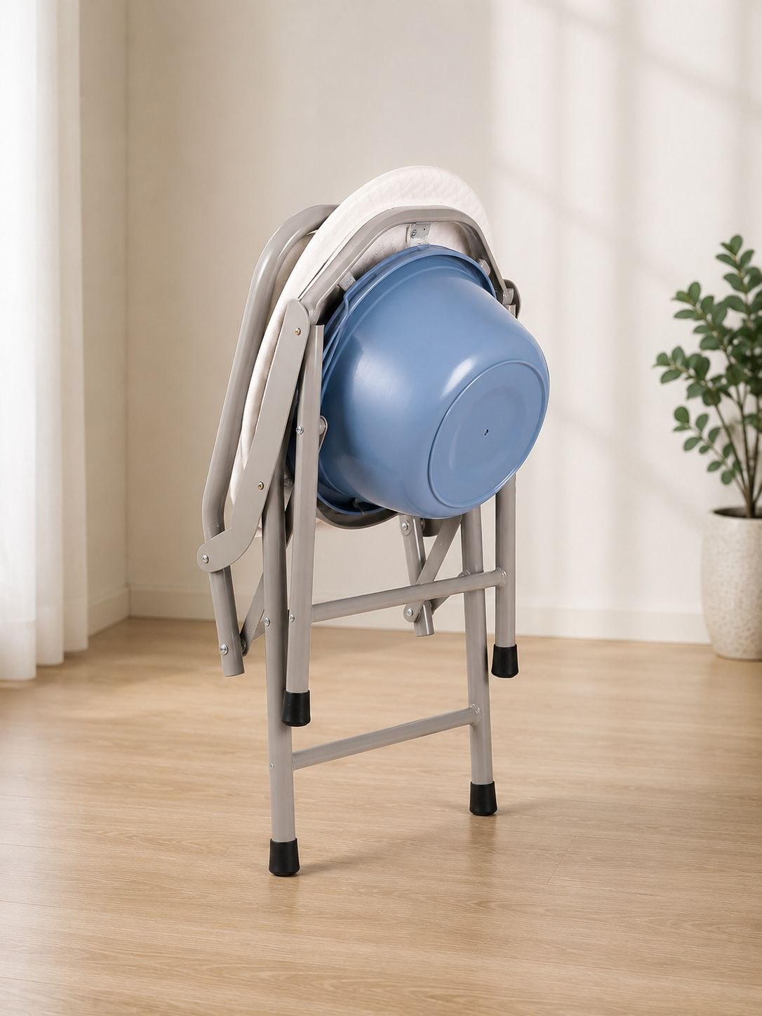 كرسي المرحاض القابل للطي للمرضى و كبار السن Siège de toilette pliable pour patients et personnes âgées Chaise