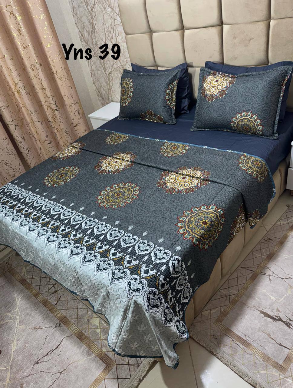 Couvre-lit 6pièces  كوفرلي 6 بياس