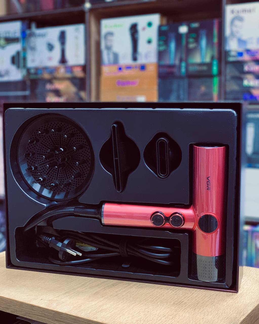 Sèche-cheveux professionnel de la marque VGR