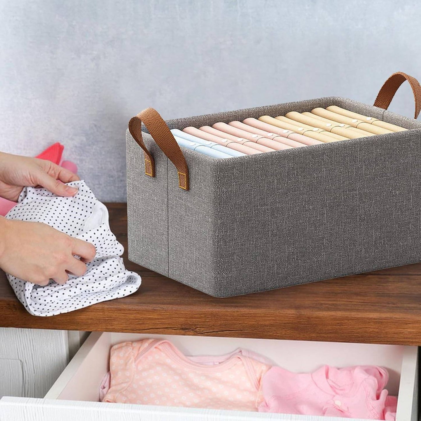 صندوق تخزين للملابس والسراويل
